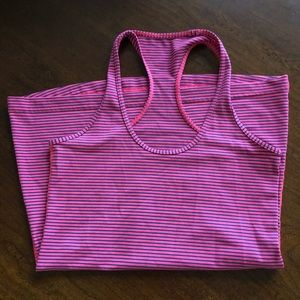 Like new Lululemon CRB tank size 6 pink/navy